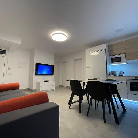 Izaro Apartamento Atico De Lujo Cerca De Playa Dorada ปลายาบลังกา ภายนอก รูปภาพ